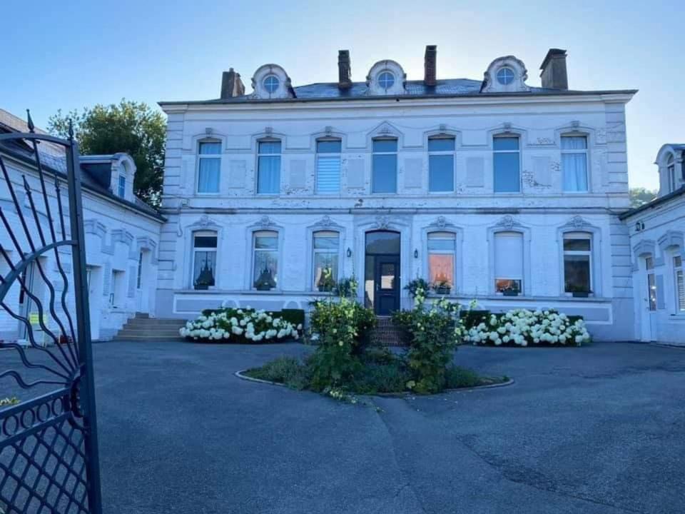 Le Clos Hucqueliers Екстериор снимка